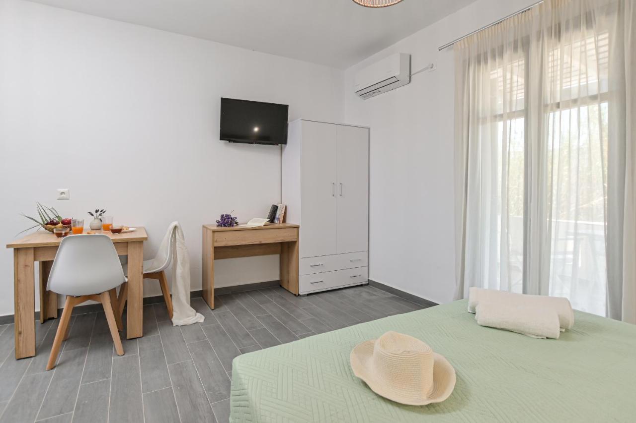 Vive Mare Plaka II Aparthotel Ngoại thất bức ảnh